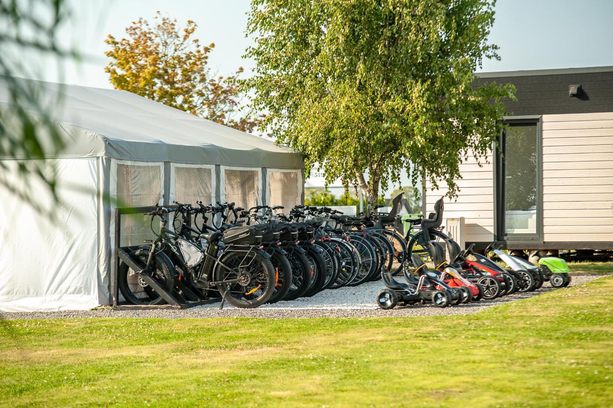 Resto Domki Letniskowe Sarbinowo Bagian luar foto